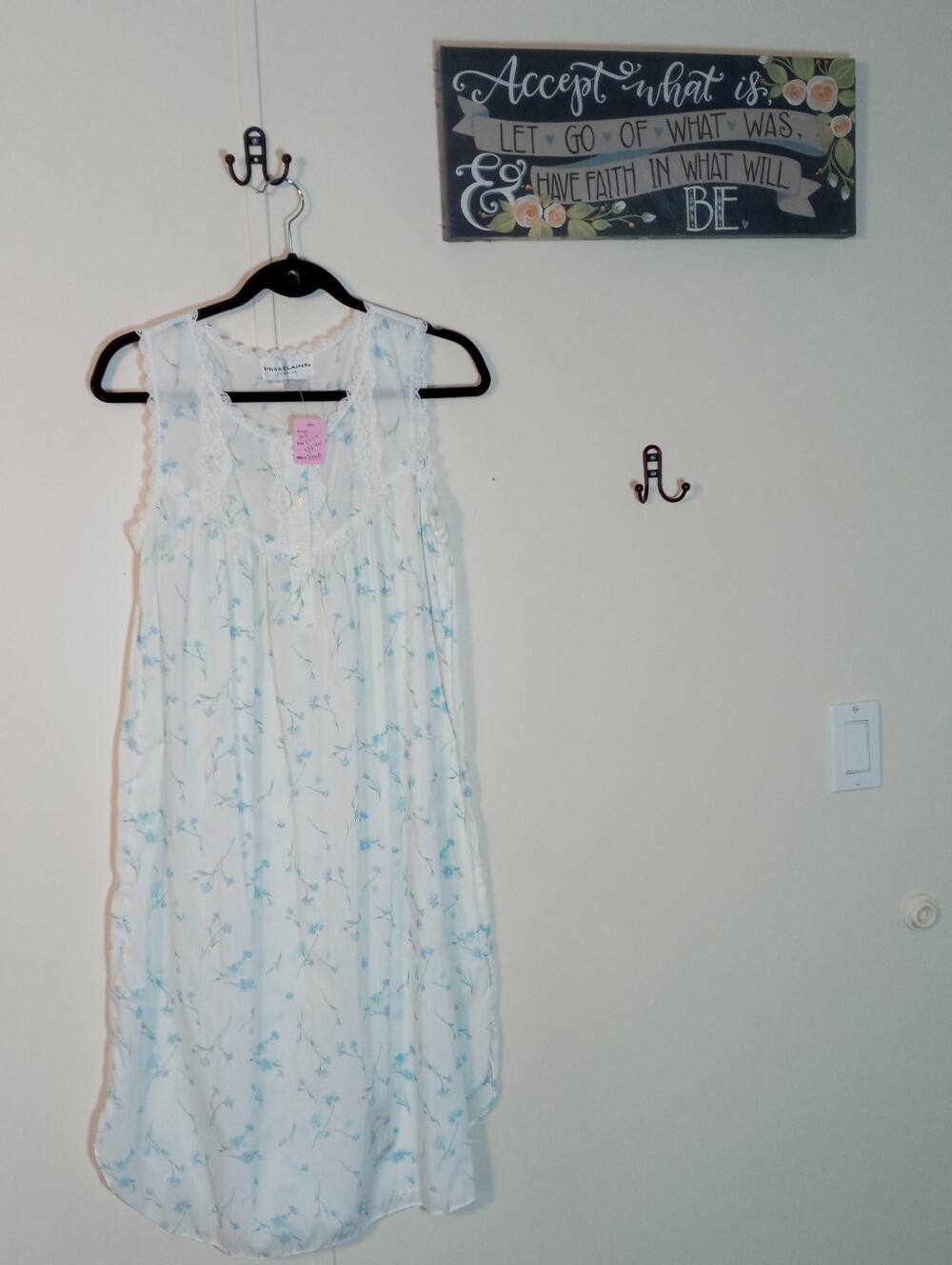 Feminine Miss Elaine Sz Small Girly Blue Floral Sleeveless nightgown